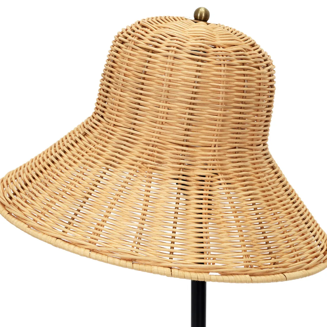 La Chaise Longue Luminaire-LAMPE CHAPEAU ROTIN